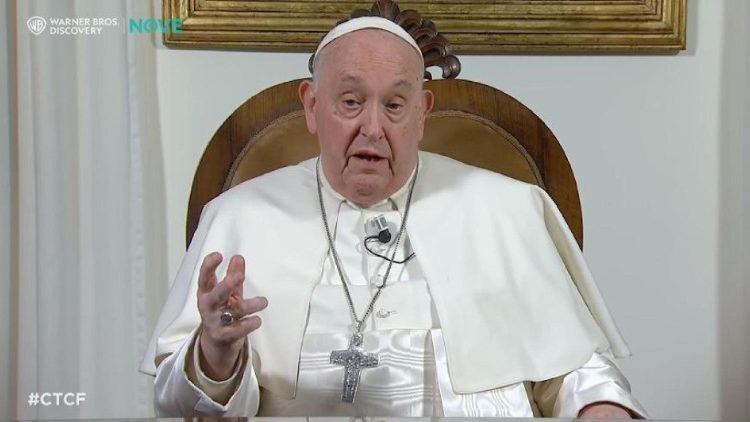 Pope Francis appears on 'Che tempo che fa'