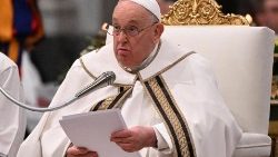Il Papa, continuiamo a pregare per la fine delle guerre