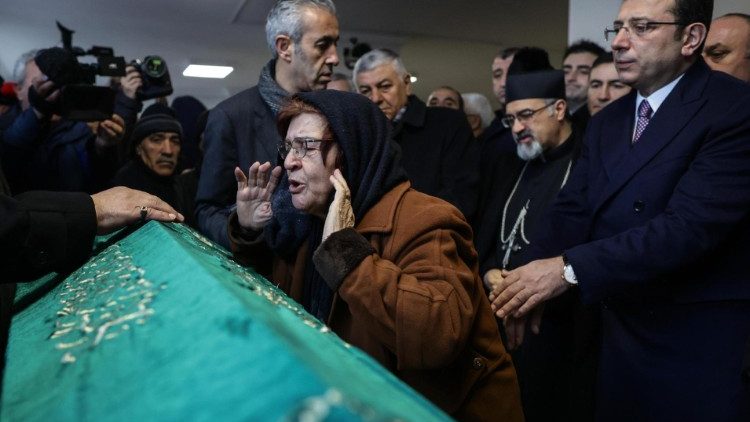 Enterrement de Tuncer Cihal, décédé dans l'attaque terroriste. 