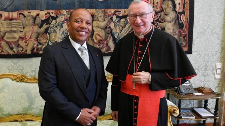 Susret premijera Trovoada i Papinog državnog tajnika kardinala Parolina