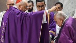 Pope Francis leads Ash Wednesday mass in Rome