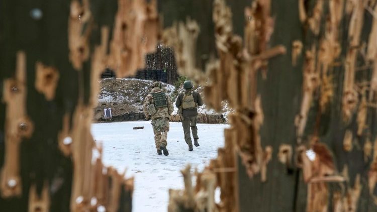 Soldiers of Ukrainian National Guard receive training near Kharkiv