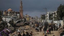 La distruzione della guerra a Khan Younis, nel sud della Striscia di Gaza