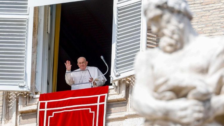 البابا فرنسيس: لتساعدنا العذراء مريم لكي ننمو في الصداقة مع ابنها وننشرها من حولنا