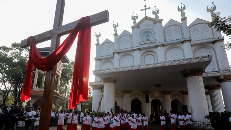 Célébration du Chemin de croix à Colombo. 