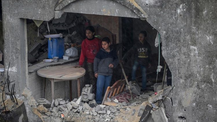 ++ Media, 'Idf autorizza ritorno donne e bambini a Gaza nord' ++