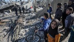 Деца в Газа