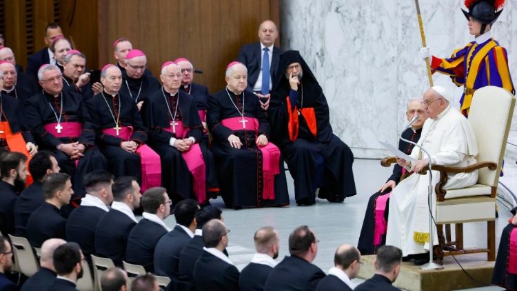 Diesen Donnerstag hat Papst Franziskus eine große Gruppe aus Ungarn im Vatikan in Audienz empfangen 