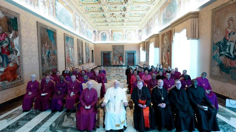 Papieska audiencja dla anglikanów: wytrwale budujmy jedność