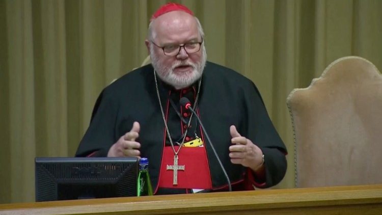 Kardinal Reinhard Marx spricht beim Kinderschutzgipfel
