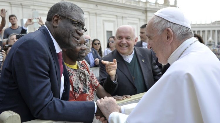 Pope Francis greets Denis Mukwege, 2018 Nobel Peace Prize laureate in the Vatican