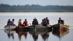 Pêcheurs sur le fleuve Amazone, au Brésil, le 18 janvier 2020