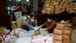 Katolicy w Wietnamie pomagają głodującym z powodu pandemii