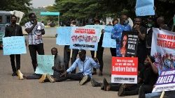 Manifestação contra ataques e violência ao sul de Kaduna (Nigéria)