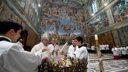 Ferenc pápa idén a szokás ellenére a járvány miatt nem keresztelt kisgyermeket a Sixtus-kápolnában   