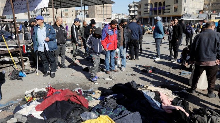 A bagdadi öngyilkos-merénylet helyszíne, egy használtruha-piac