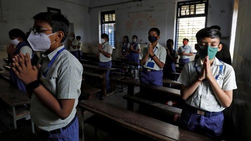 Inde: des chrétiens s’élèvent contre l’obligation de rites hindous dans les écoles