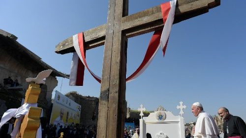 Gebet des Papstes für die Opfer des Krieges am 7. März 2021 in Mossul
