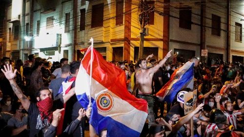 Paraguaj: Záber z protestov