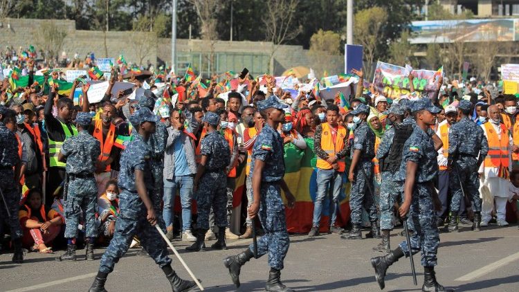 Ethiopian soldiers at a pro-government rally 