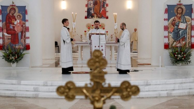 Modlitba za pokoj na Ukrajine (Snímka z gréckokatolíckej Katedrály Vzkriesenia Krista v Kyjeve, 26. jan. 2022)