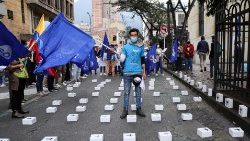 A Bogota, des manifestations en faveur et contre l'avortement se sont tenues en attendant le verdict de la Cour constitutionnelle, lundi 21 février.