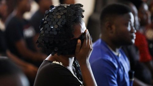 Nigeria: Al menos tres muertos en un nuevo ataque contra una iglesia