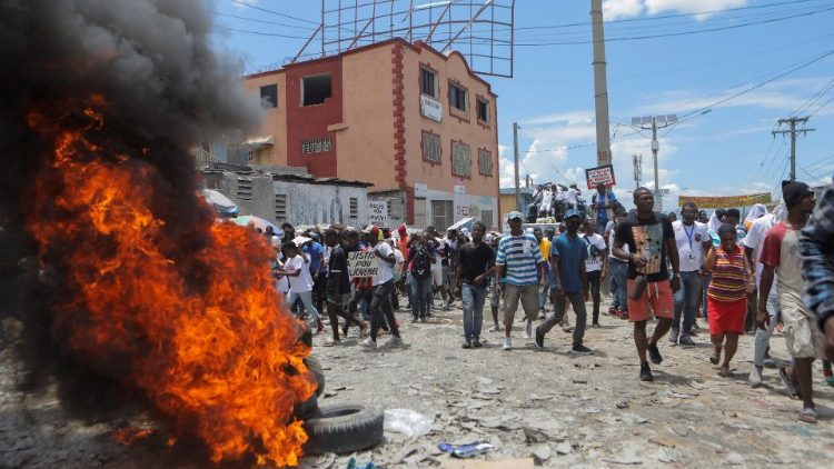 Arcybiskup Port-au-Prince: jesteśmy bezsilni w obliczu przemocy 