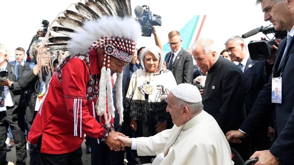 Privítanie pápeža po prílete do Edmontonu (24. júla 2022)