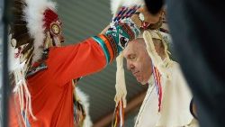 Der Papst und Indigene in Kanada