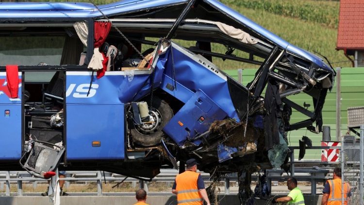 शनिवार को क्रोएशिया में बस दुर्घटना 
