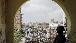 Ein Huthi-Rebell patrouliiert in der Hauptstadt Sanaa, August 2022