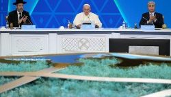 Papst Franziskus beim Kongress der Religionsführer in Kasachstan