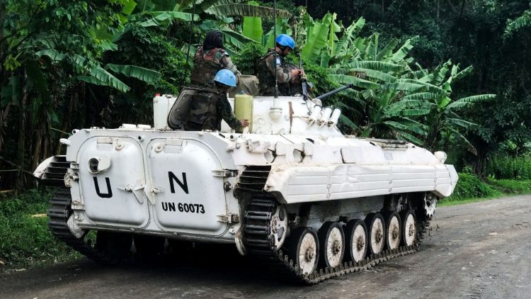 Żołnierze misji ONZ patrolujący część Północnego Kiwu