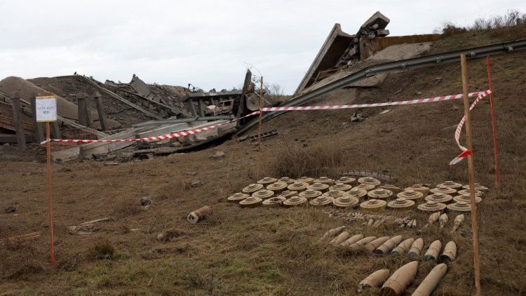 Unexploded ordinance and landmines in Kherson, Ukraine