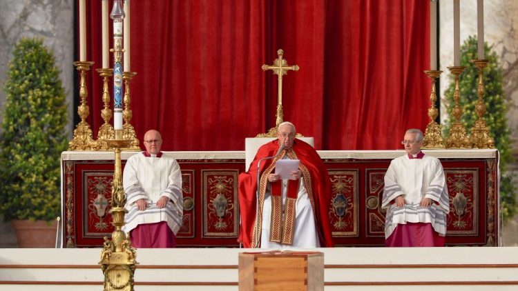 Погребальная Месса о Бенедикте XVI на площади Святого Петра (Ватикан, 5 января 2023 г.)