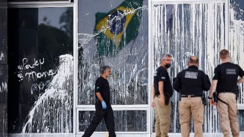 Au Brésil, questions sur les forces de sécurité
