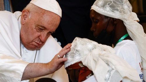 El Papa: "Sus lágrimas son mis lágrimas, su dolor es mi dolor"
