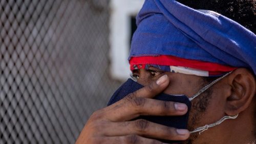 O Papa: libertar religiosas sequestradas no Haiti. A população sofre, cessar a violência