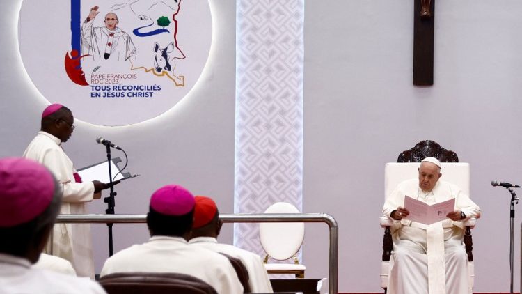 Franziskus mit kongolesischen Bischöfen