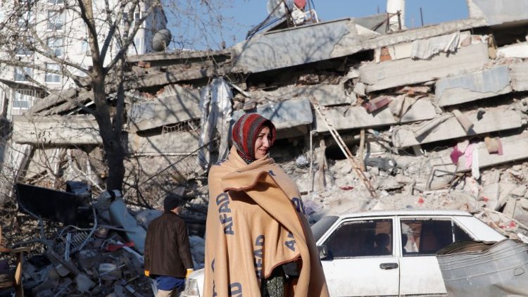 Sobrevivente do terremoto em Kahramanmaras, Turquia