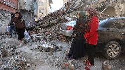 Mulheres e meninas que vivem nas regiões afetadas pelo terremoto já se encontravam em situações muito vulneráveis