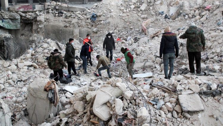 Alepo, un edificio destruido por el terremoto
