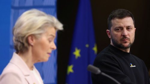 Ucraina, Zelensky a Bruxelles: grazie Europa!
