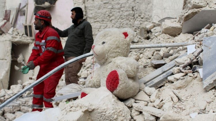 Budynek zniszczony w wyniku trzęsienia ziemi, Aleppo, Syria, 10 lutego 2023