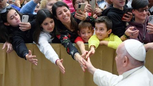 Papst Franziskus: „Die Pfarrei ist ein gesegneter Ort“ 