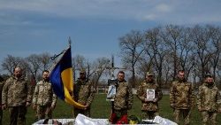 Pogrzeb ukraińskiego żołnierza w Browarach pod Kijowem, 11 kwietnia 2023