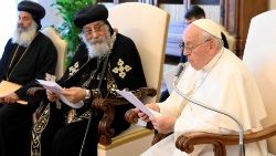 Le Pape recevant Tawadros II au Vatican, en mai 2023.
