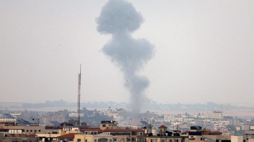 Ancora razzi palestinesi su Israele. Ucciso un capo della Jihad