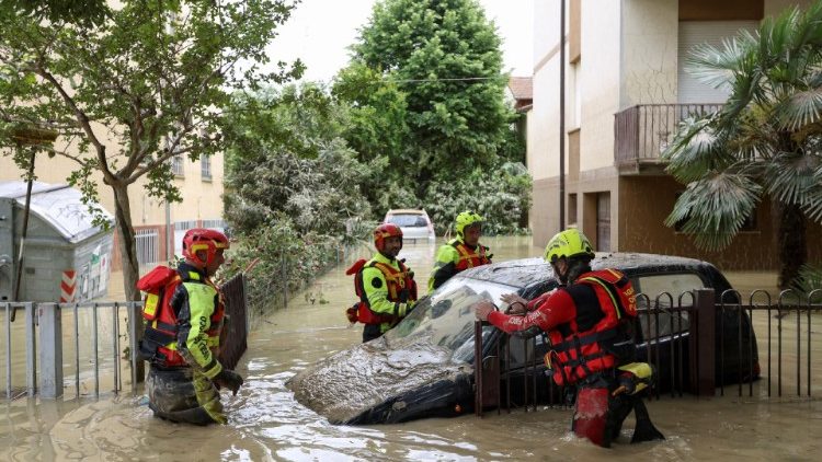 उत्तरी इटली में बाढ़ की स्थिति